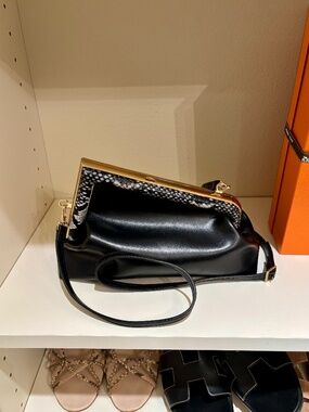 Asymetrical Bag Black with Removeable Strap